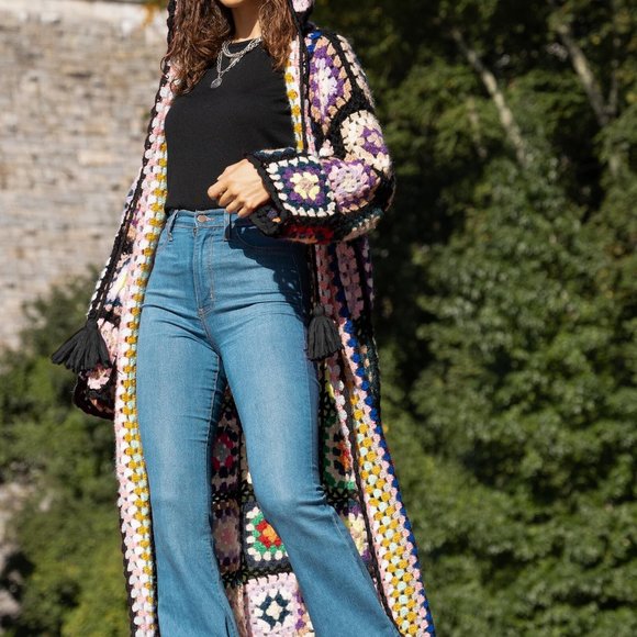 Saachi NWT Hooded Granny Square Crochet Kimono in Black - Picture 3 of 7